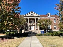 University of Mississippi 사진 3